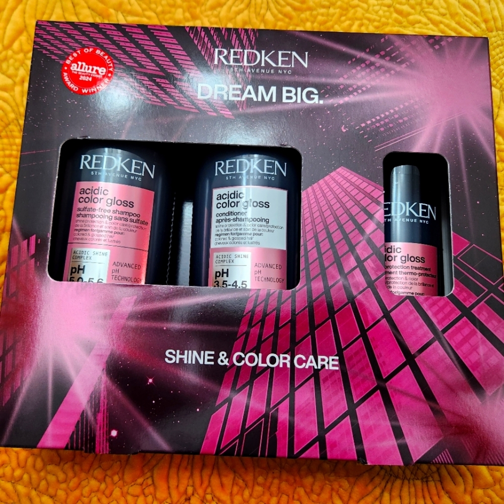 Redken Holiday Gift Set